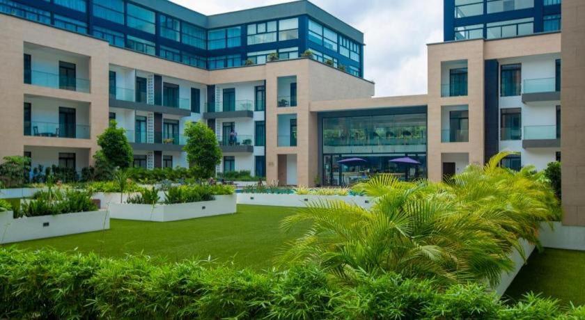 Embassy Gardens Luxury Suites Cpg Аккра Екстер'єр фото